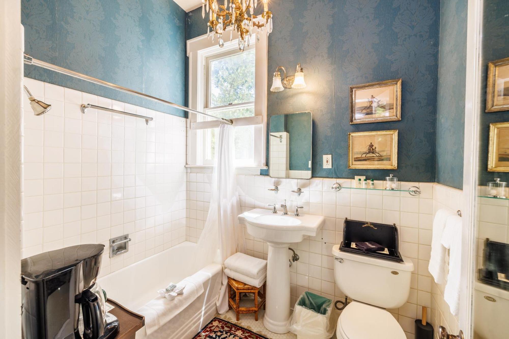 Belle Oaks Inn Gonzales Экстерьер фото