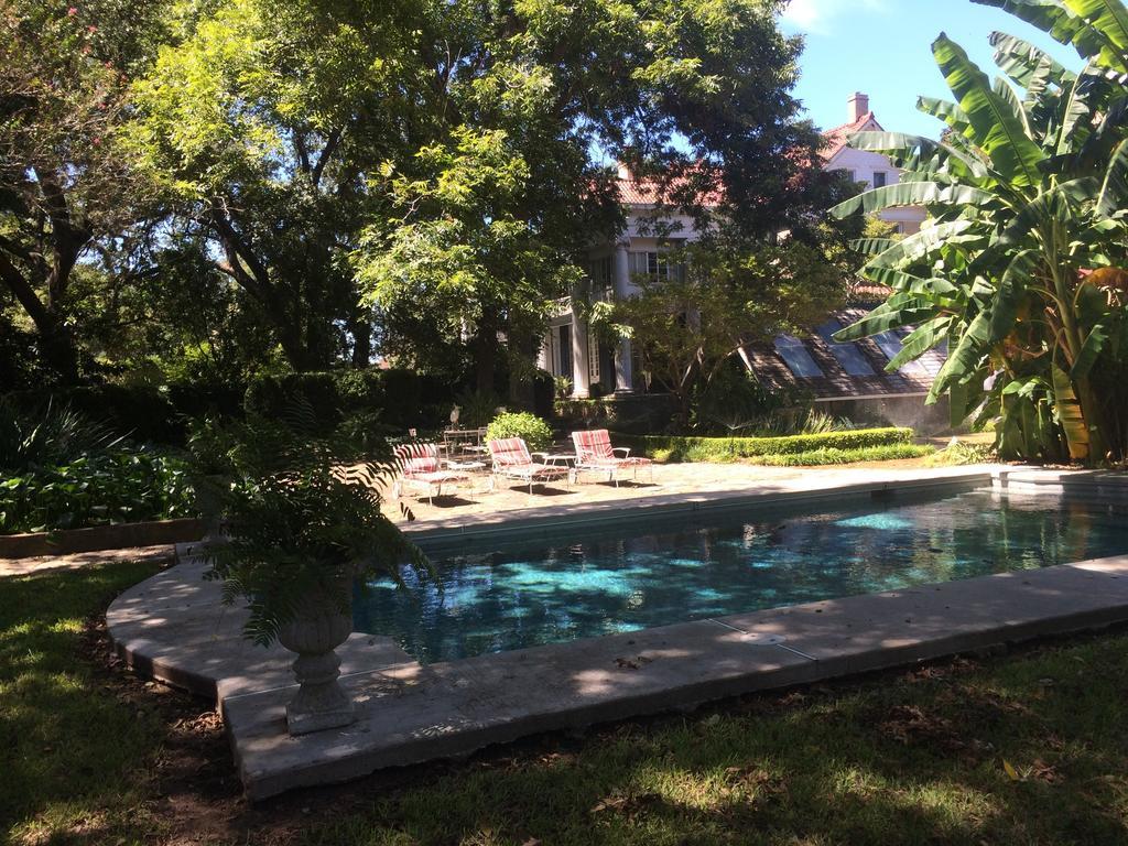 Belle Oaks Inn Gonzales Экстерьер фото